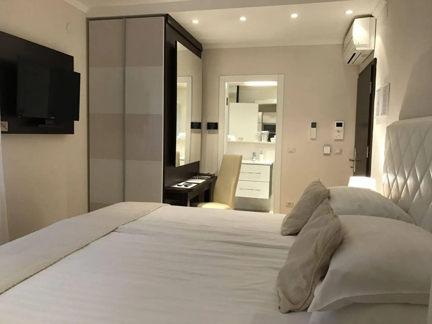 Madison Luxury Apartments