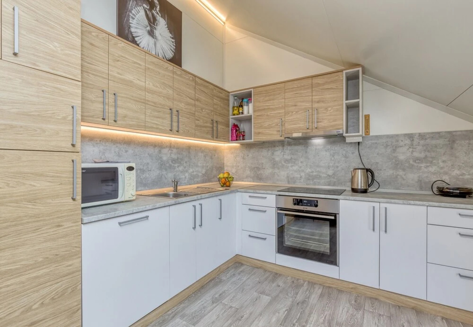 Pool & Whirlpool Villa Art Three