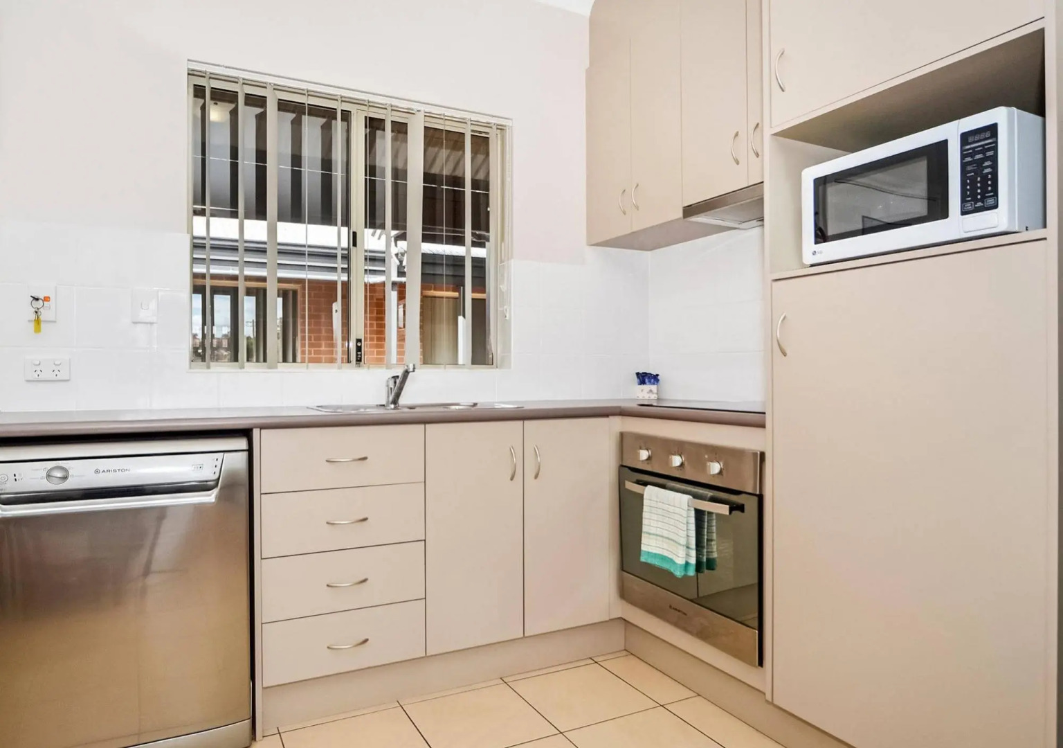 Collie Heights Motel Apartments