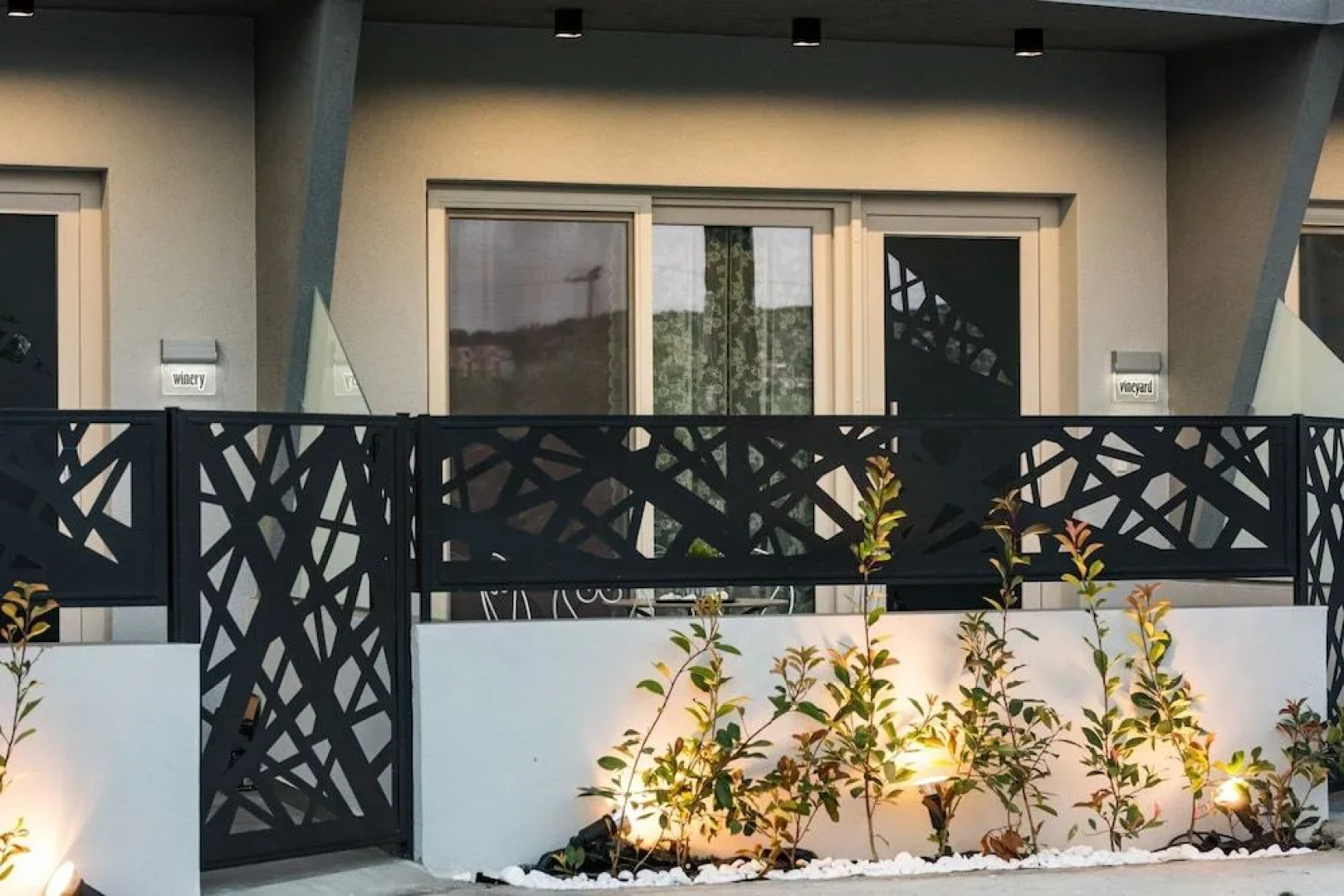 Oinoelia Luxury Suites & Residence