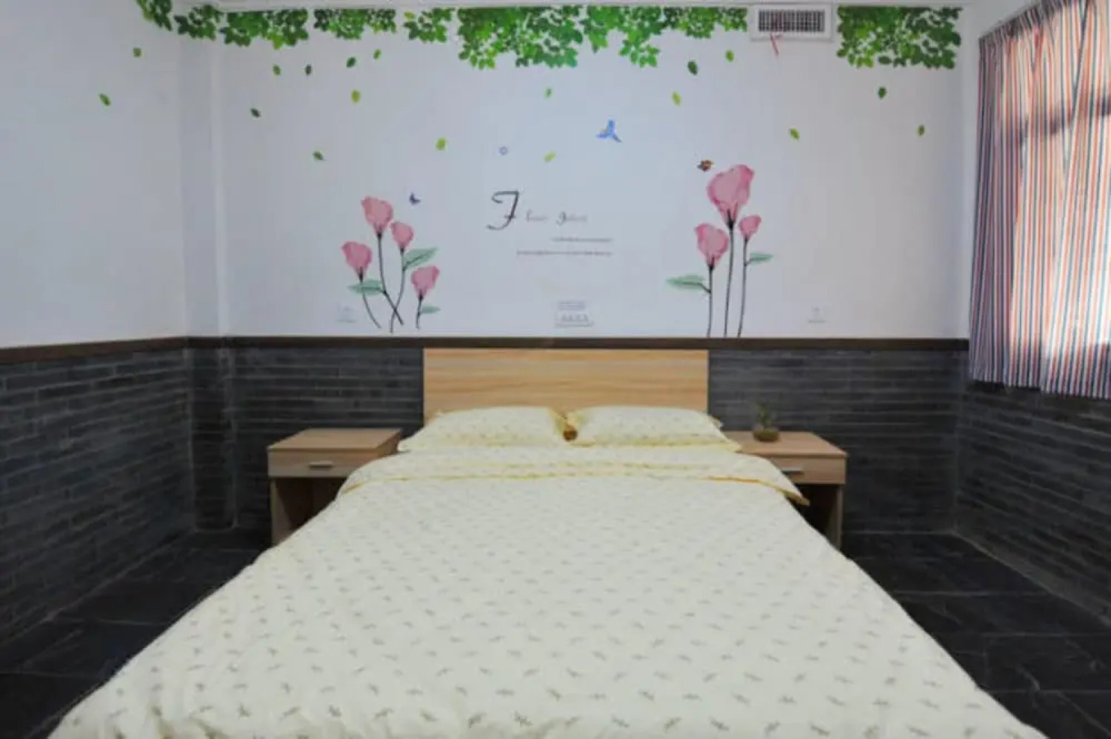 Xianyang Gudu International Youth Hostel