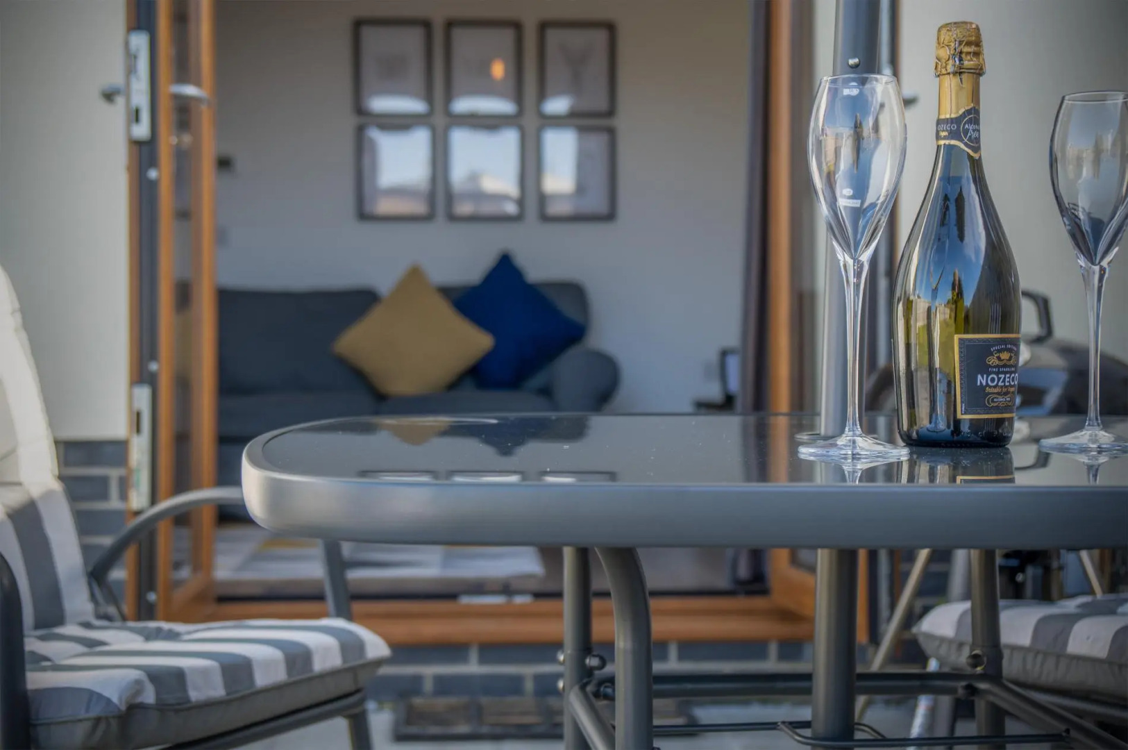 Johnnys Cove - 2 Bedroom Holiday Home - New Hedges