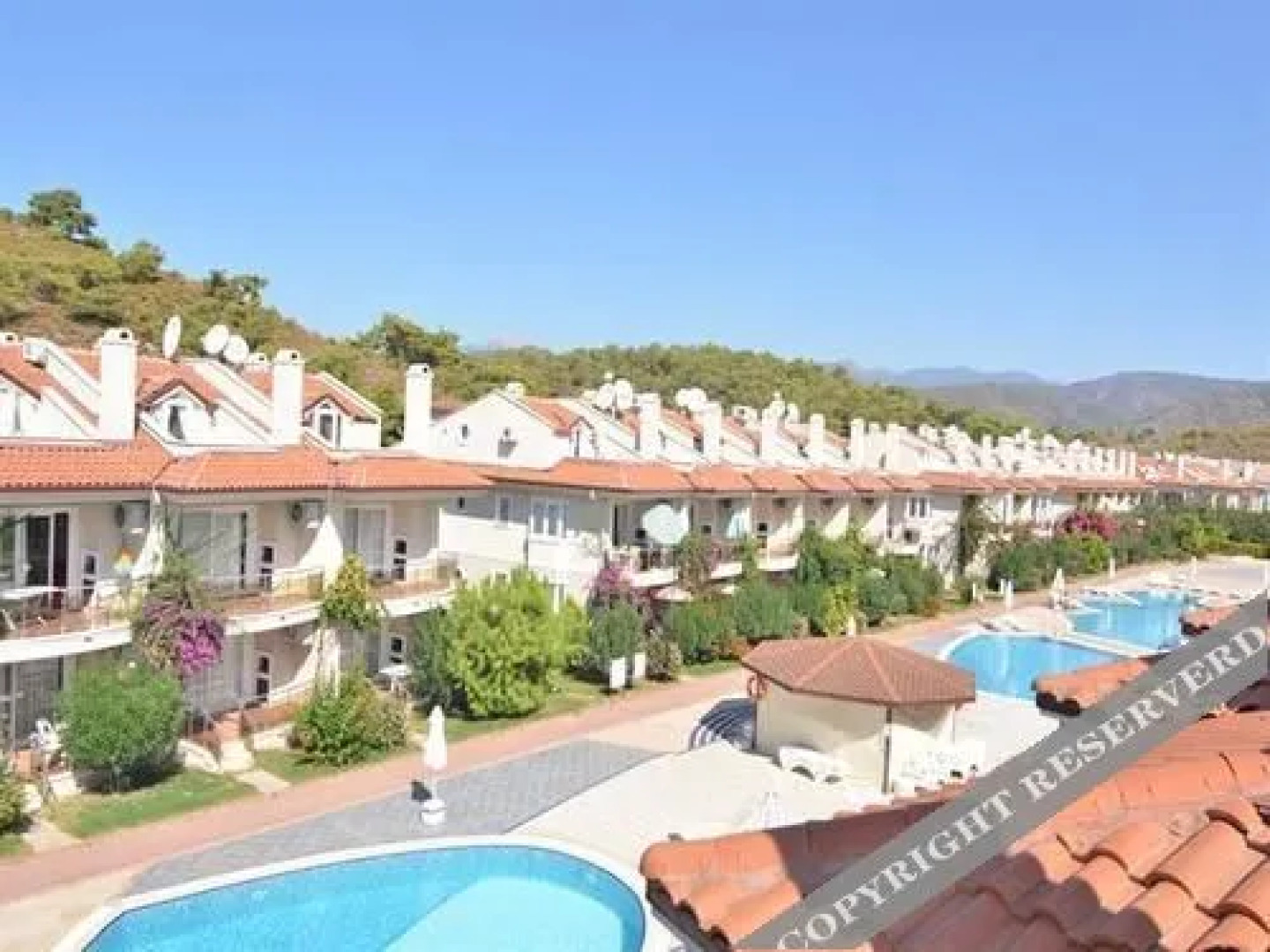 New Age Sunset Apartments