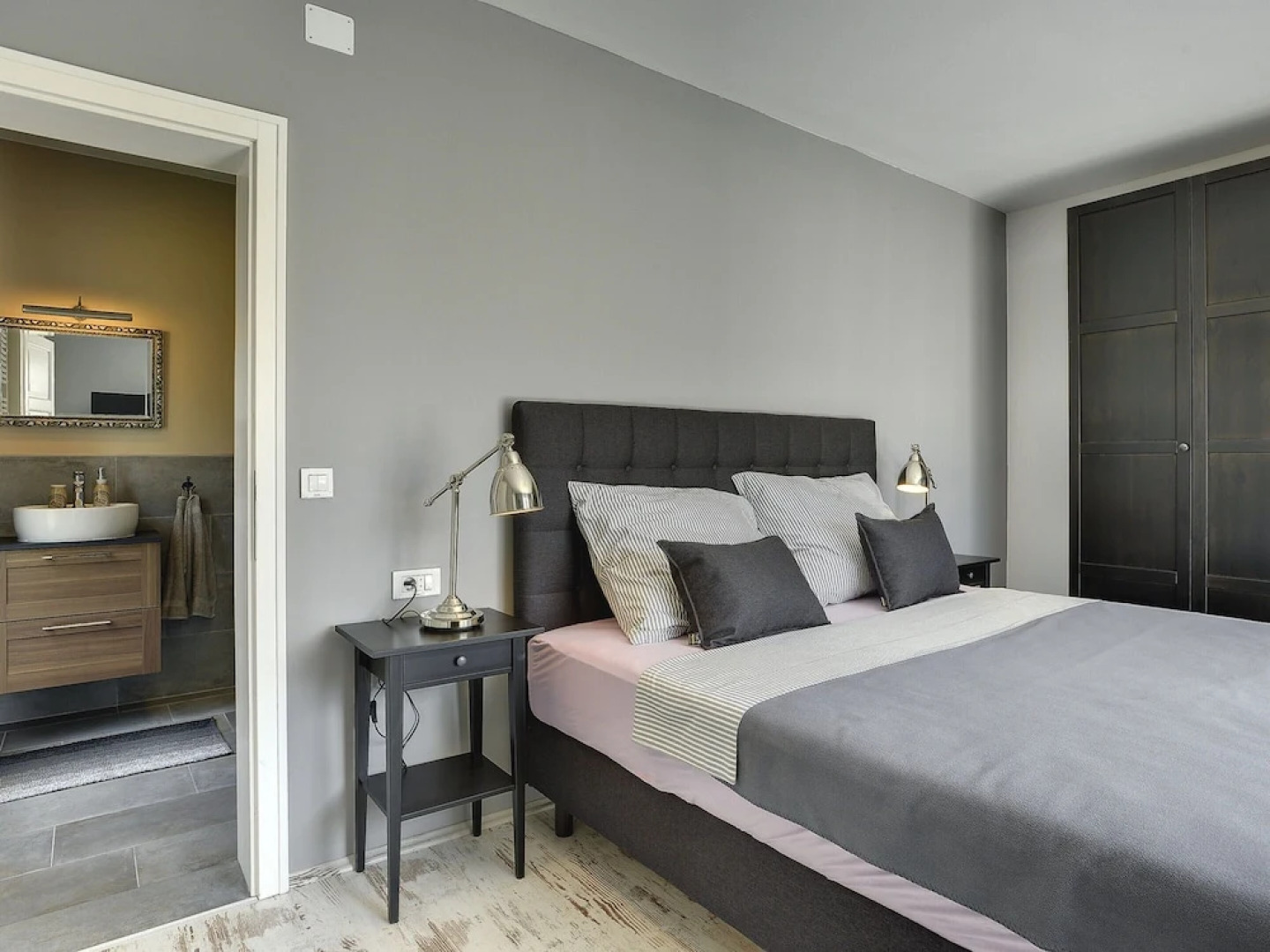 Lovely Holiday Home With Private Pool