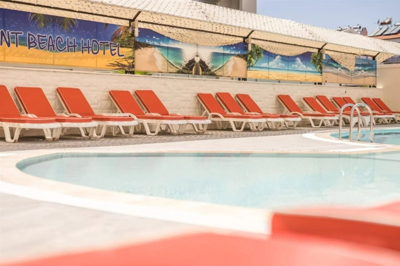 Point Beach Hotel