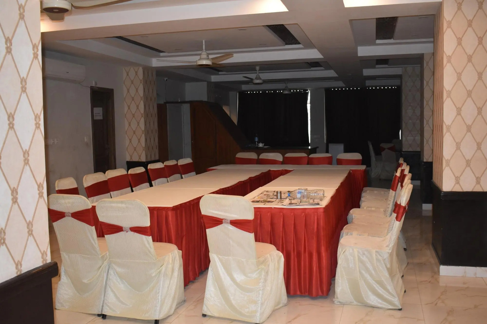 Hotel Burj Al-Hateem