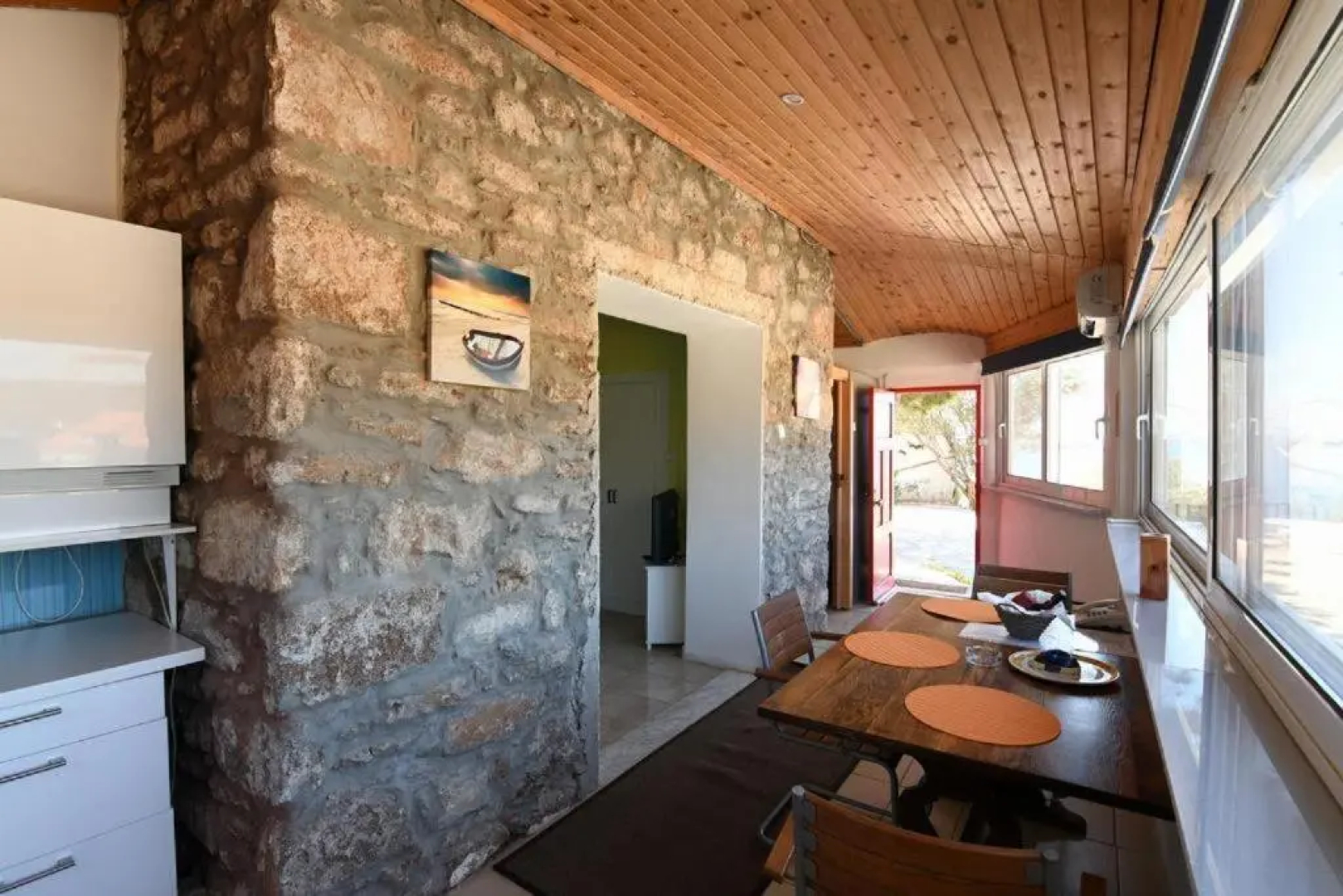 Poseidon Apartments & Villas By The Sea
