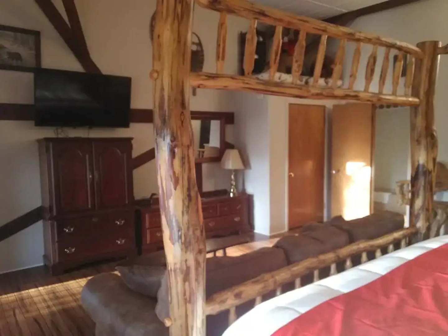 The Carriage House Inn