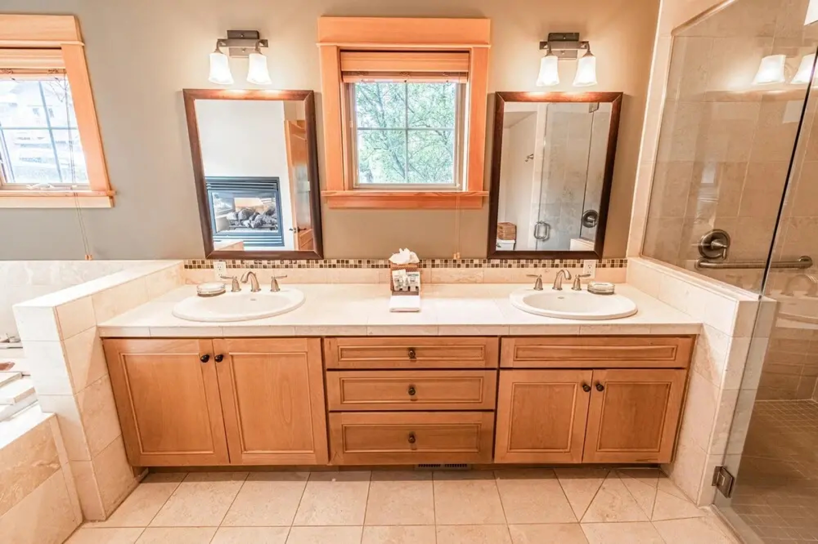 Lodges at Cannon Beach C1