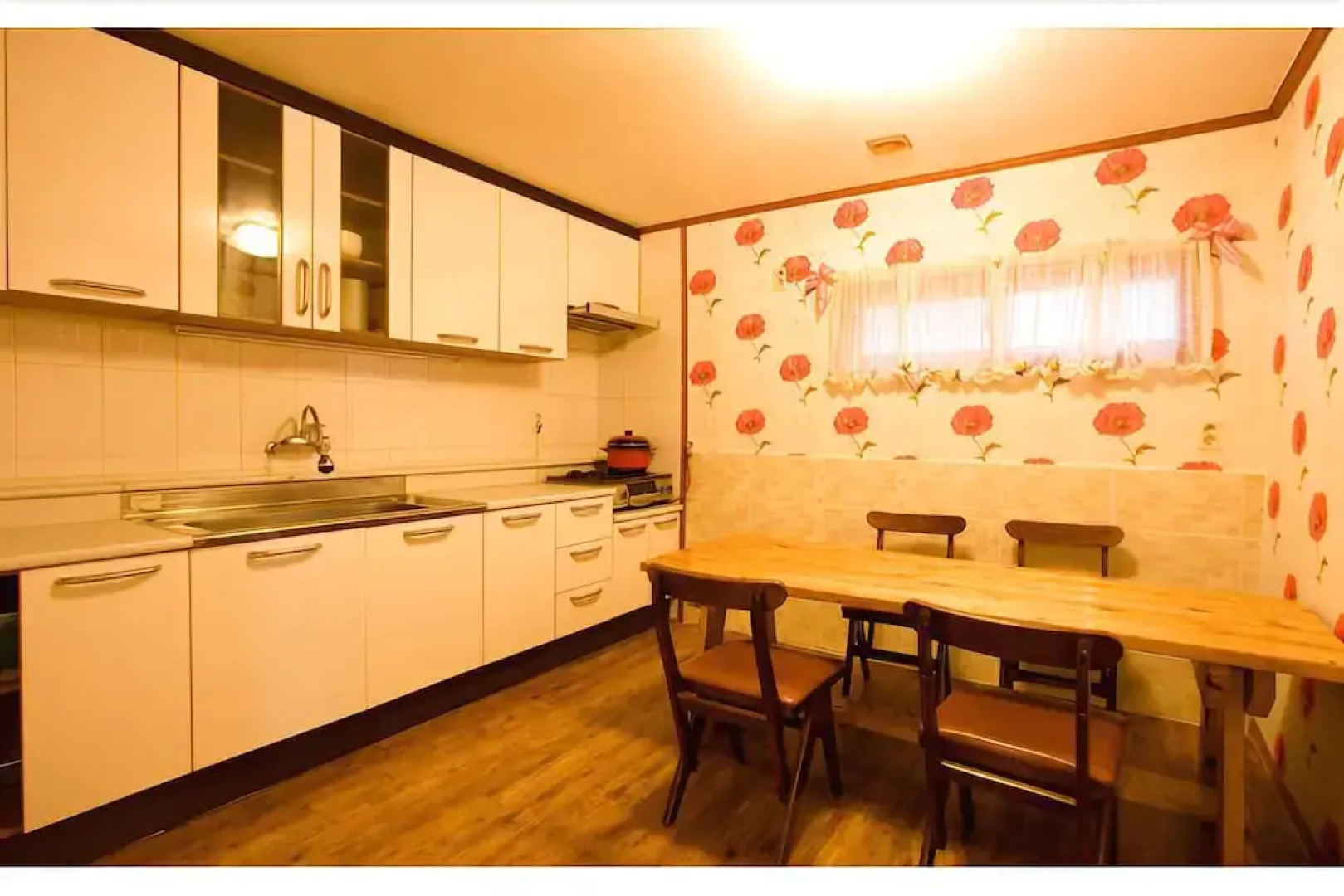 Rainbow Village Pension