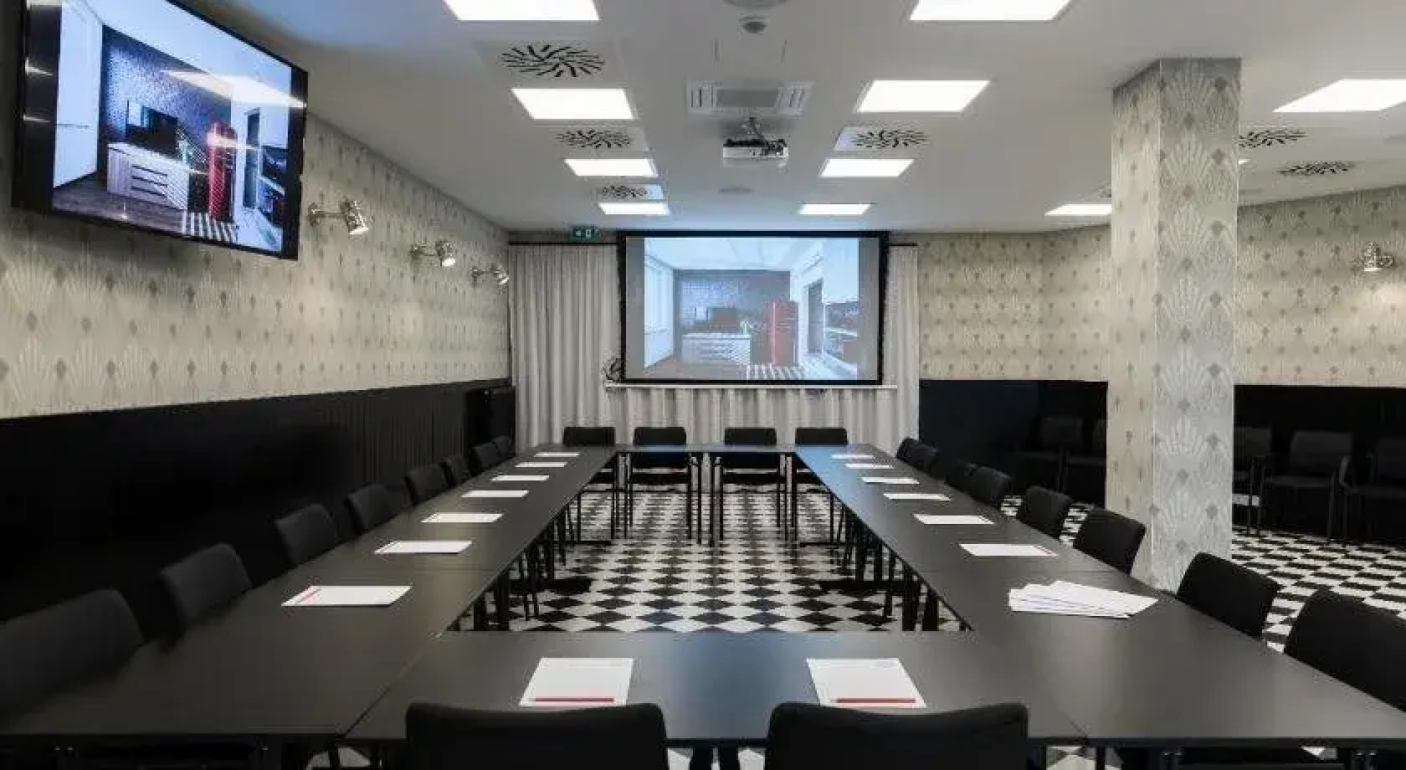 Barok Hotel and Apartments
