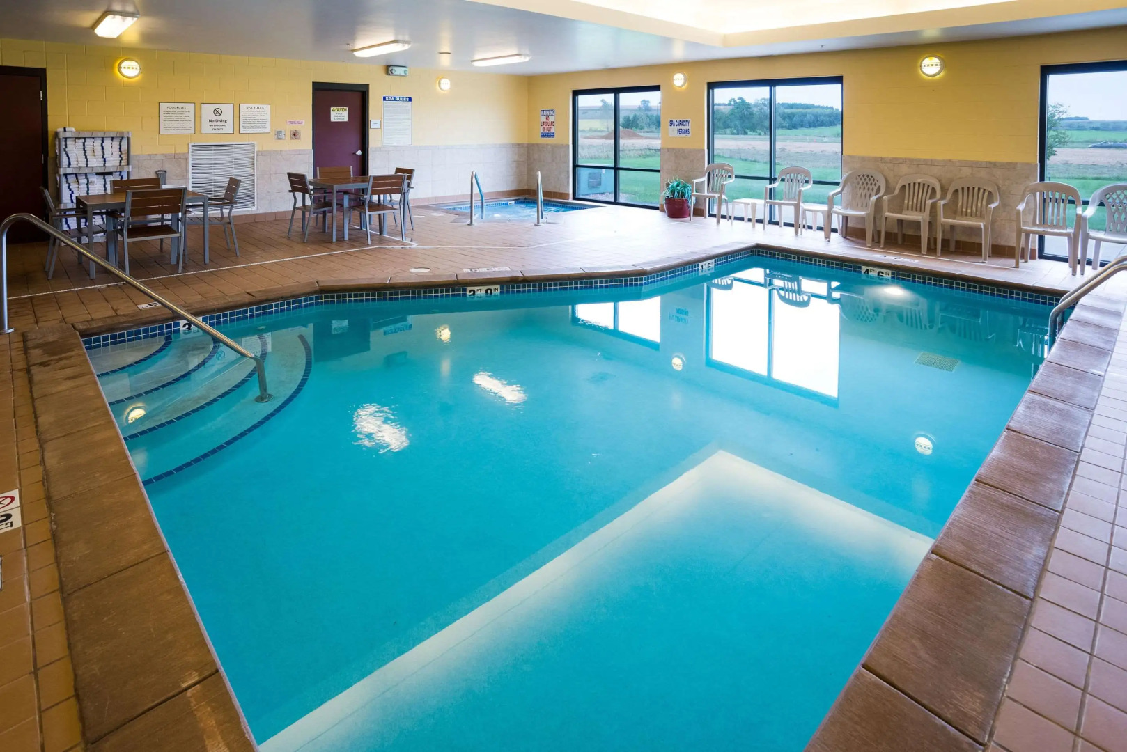 Holiday Inn Express Rochester South - Mayo Area by IHG