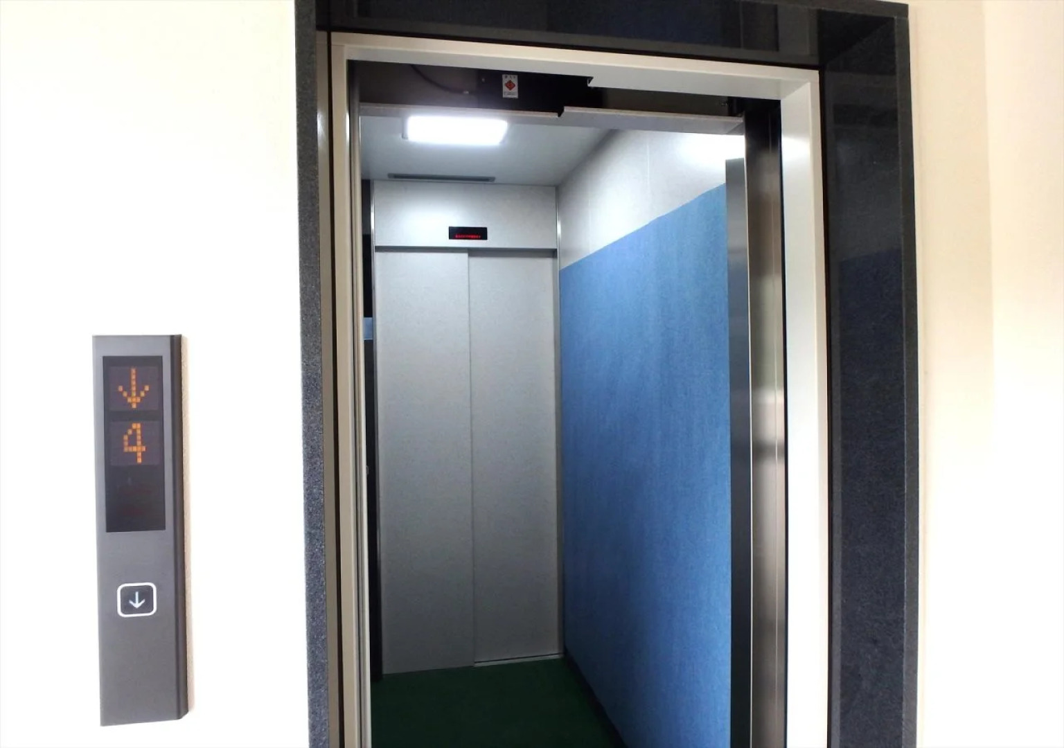 Kariyushi Condominium Resort Kin Yaka Seaside