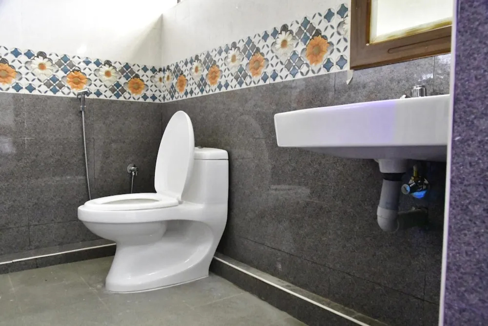 Hotel Jaisas Paradise