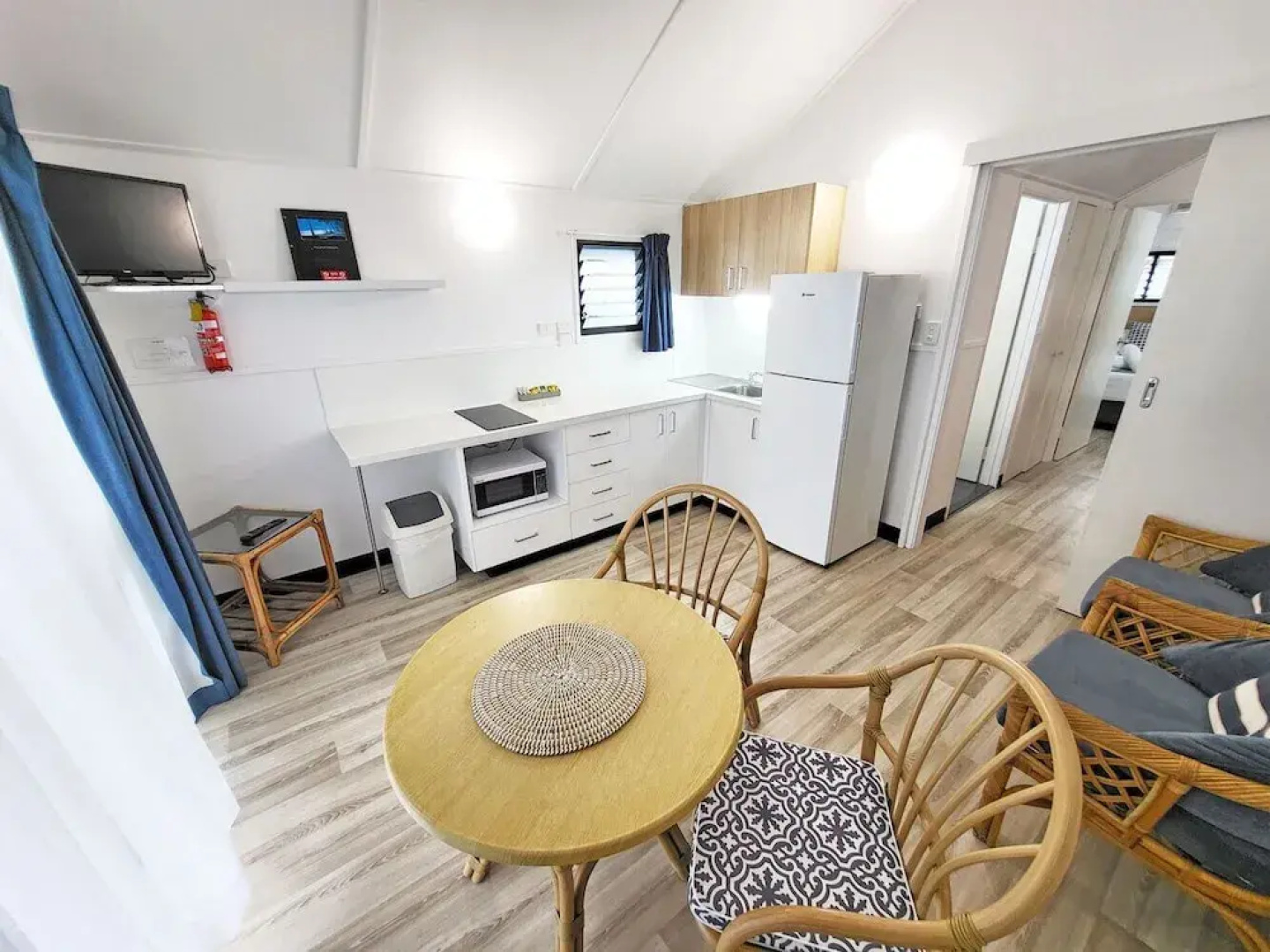 Ellis Beach Oceanfront Bungalows