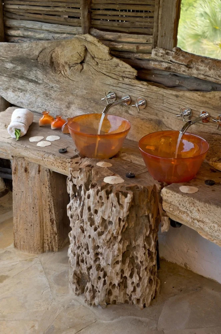 H12 Delta Dunes Lodge