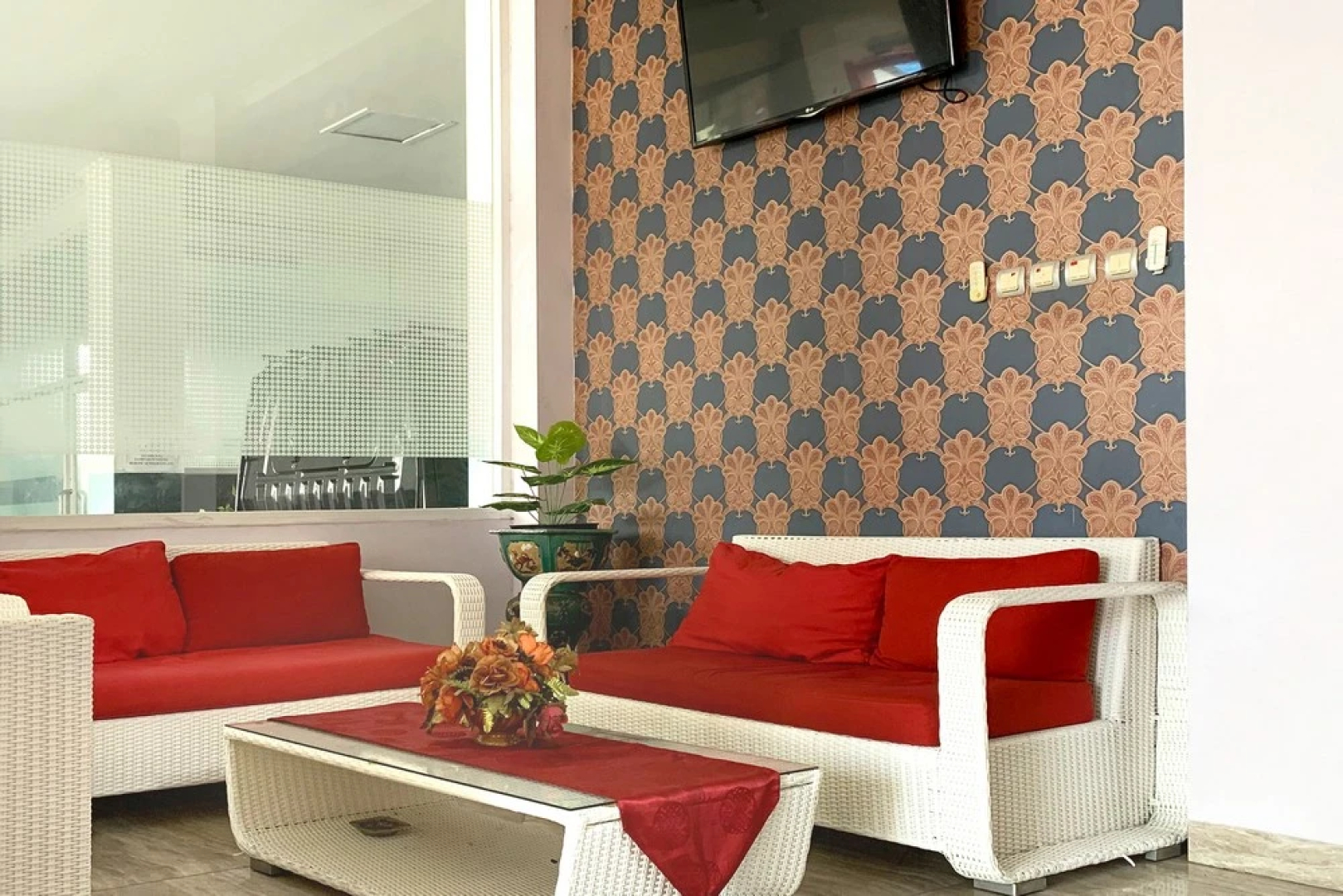 Urbanview Hotel Niraz Banjarmasin by RedDoorz