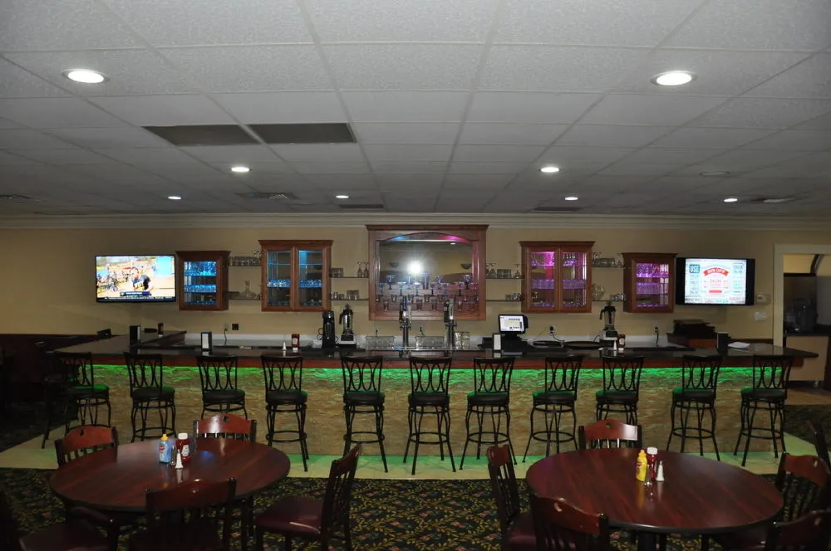 Mangnuson Hotel East Sandusky