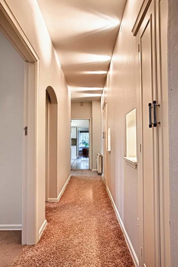 200 Riccarton Holiday House