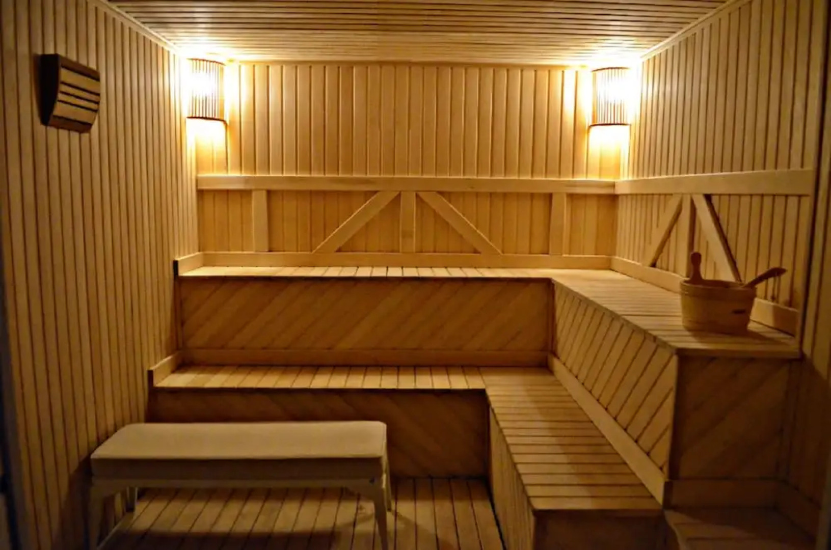 Отель Arena Grand