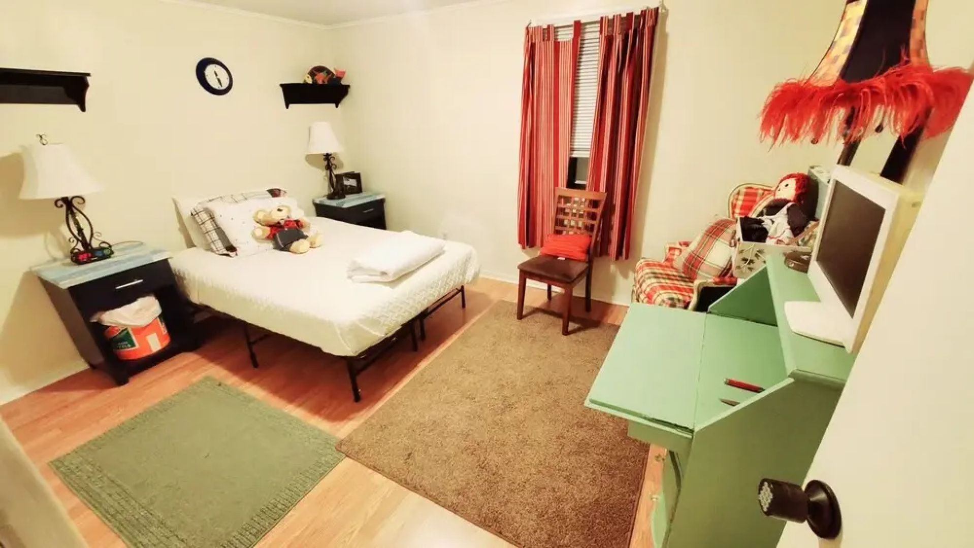 Room-plaid Room 3min From Yale Univ