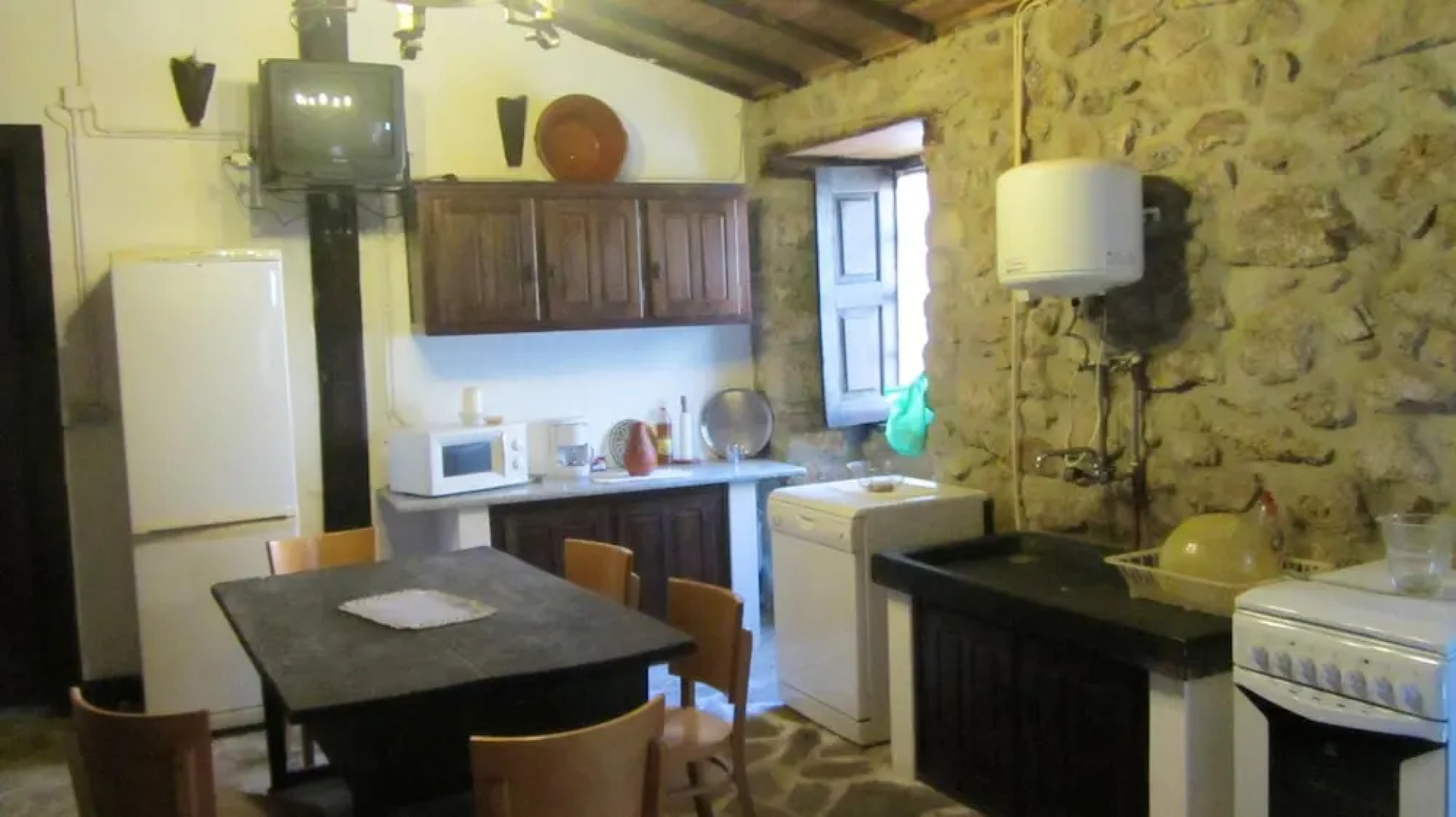 House With 3 Bedrooms in Macedo de Cavaleiros, With Wonderful Mountain View, Private Pool, Enclosed Garden Near the Beach