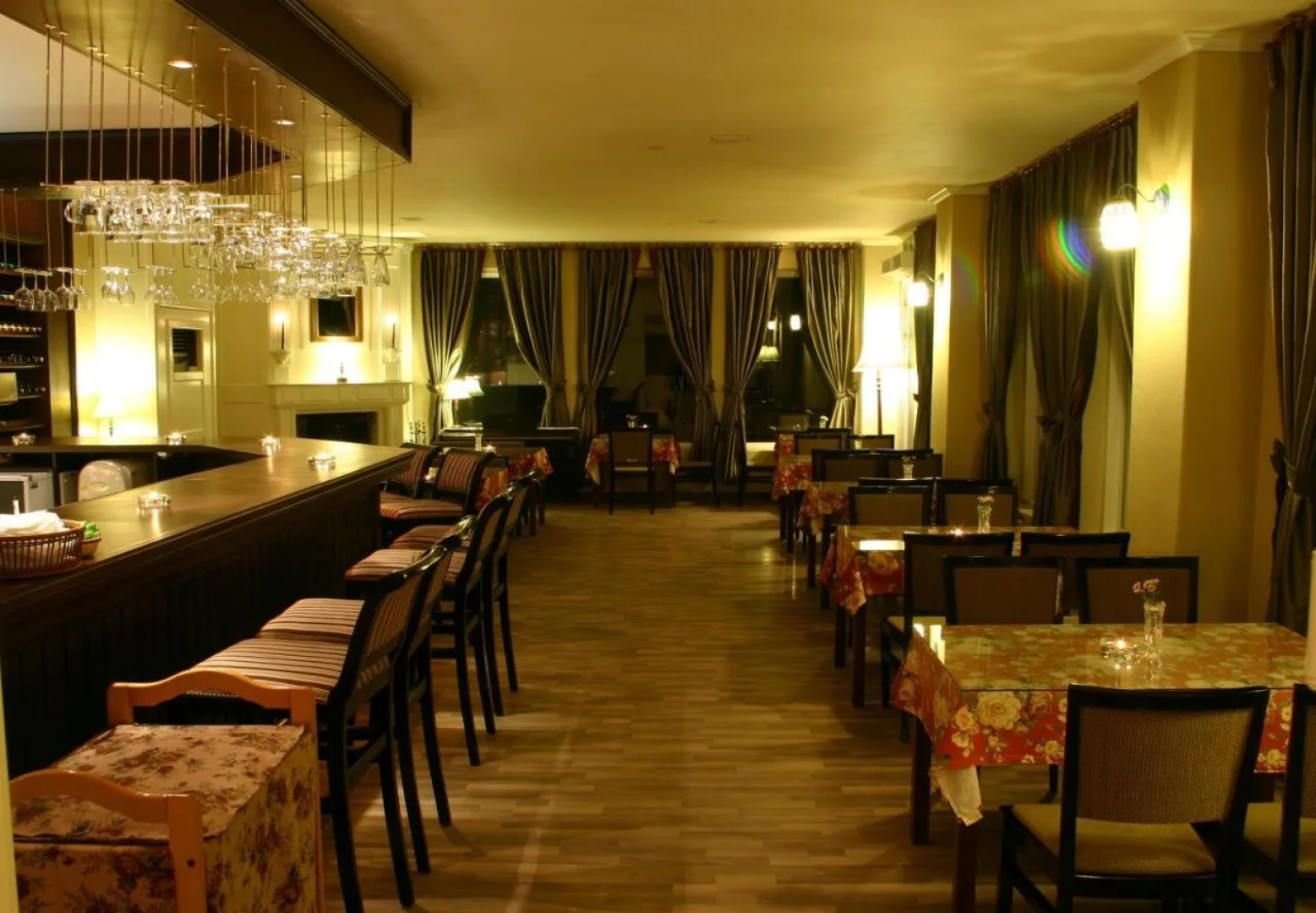Hotel November