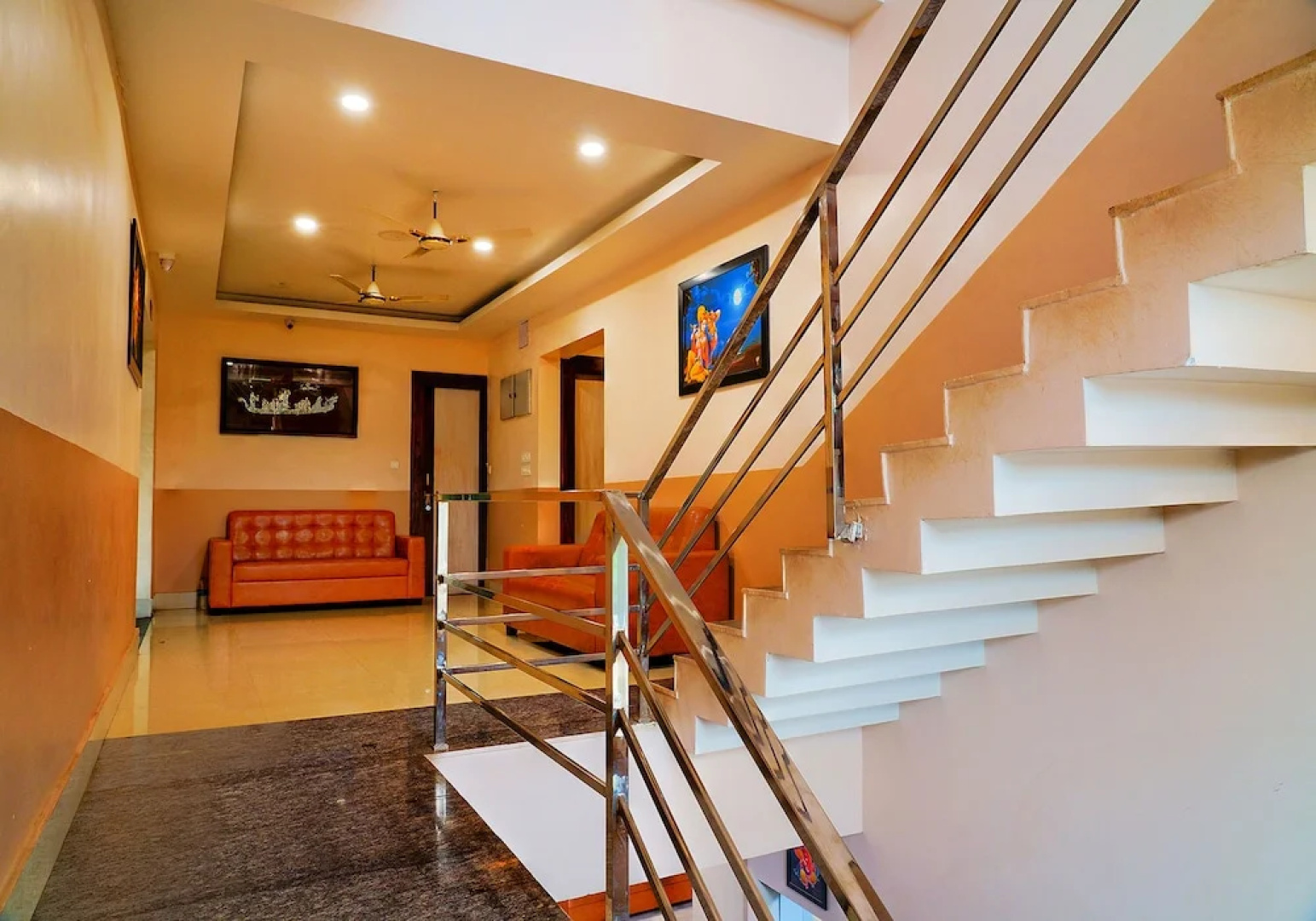 Fabhotel Kanchan Plaza