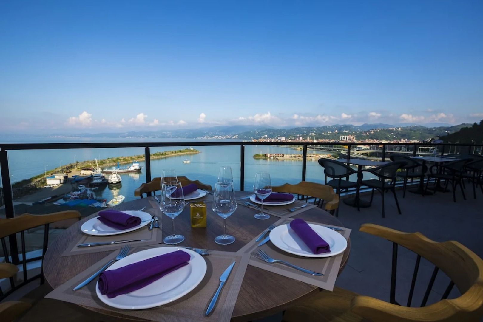 Royal Comfort Suites