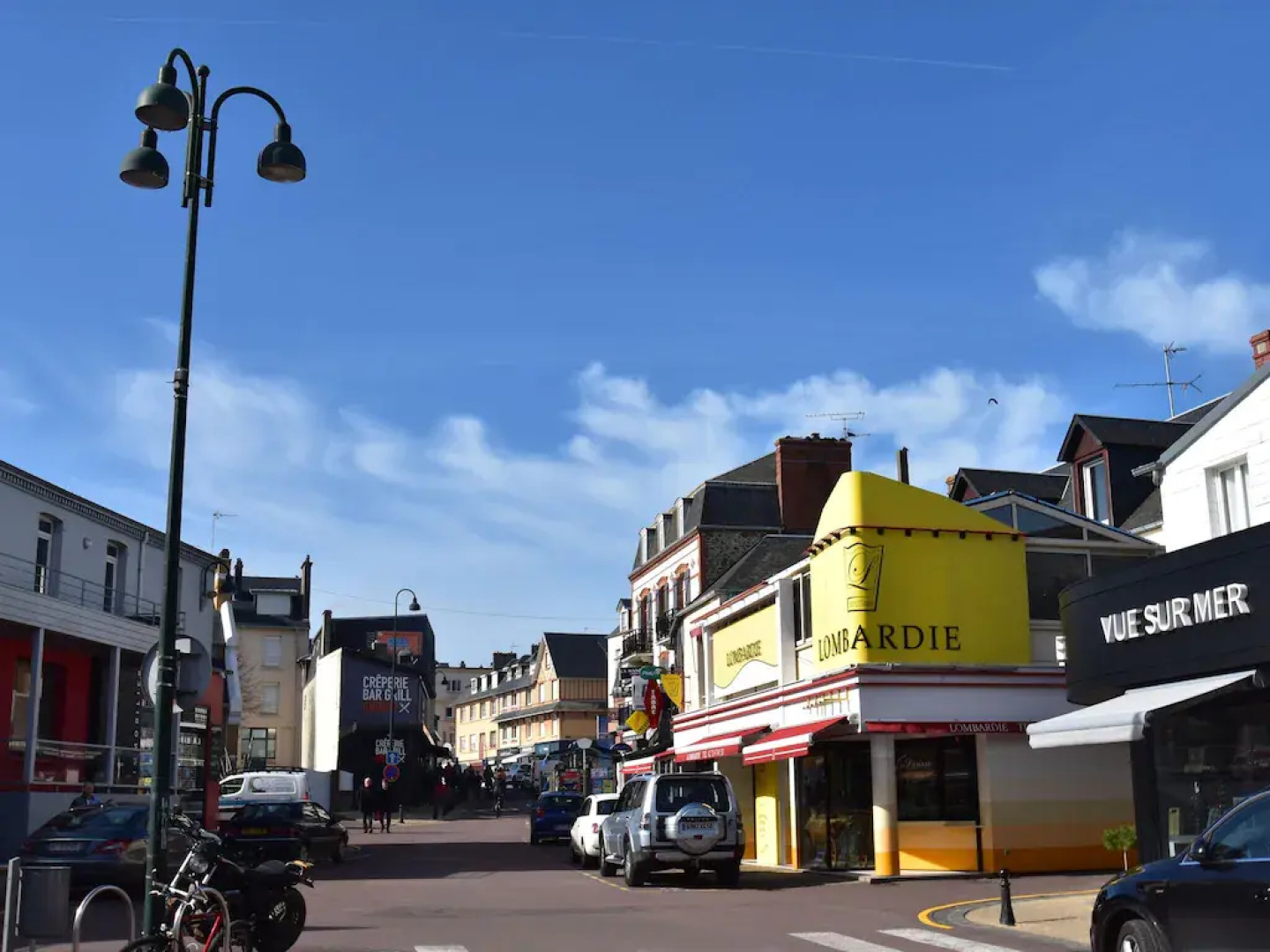 Welcoming Holiday Home in Brainville With Fenced Garden