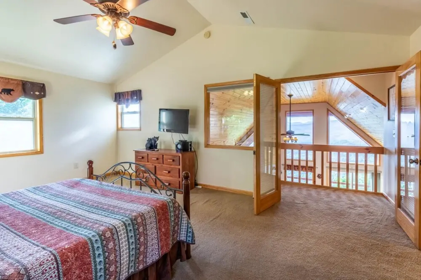 The Blue Ridge Mountain Top Cabin