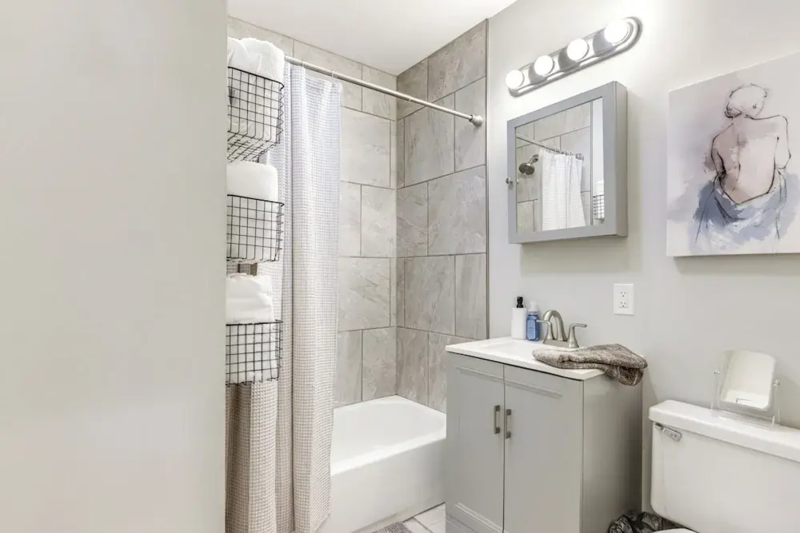 3 Mi to Dtwn: Covington Getaway w/ Backyard