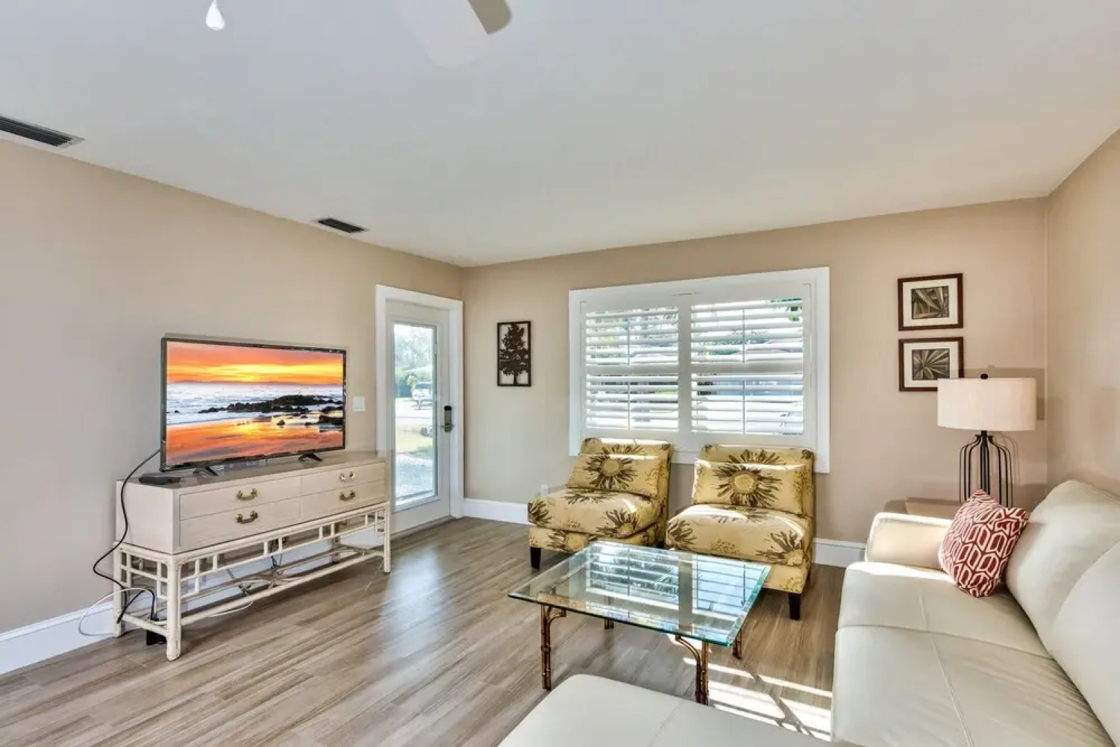 Avola  Vacation Rental by NFVH