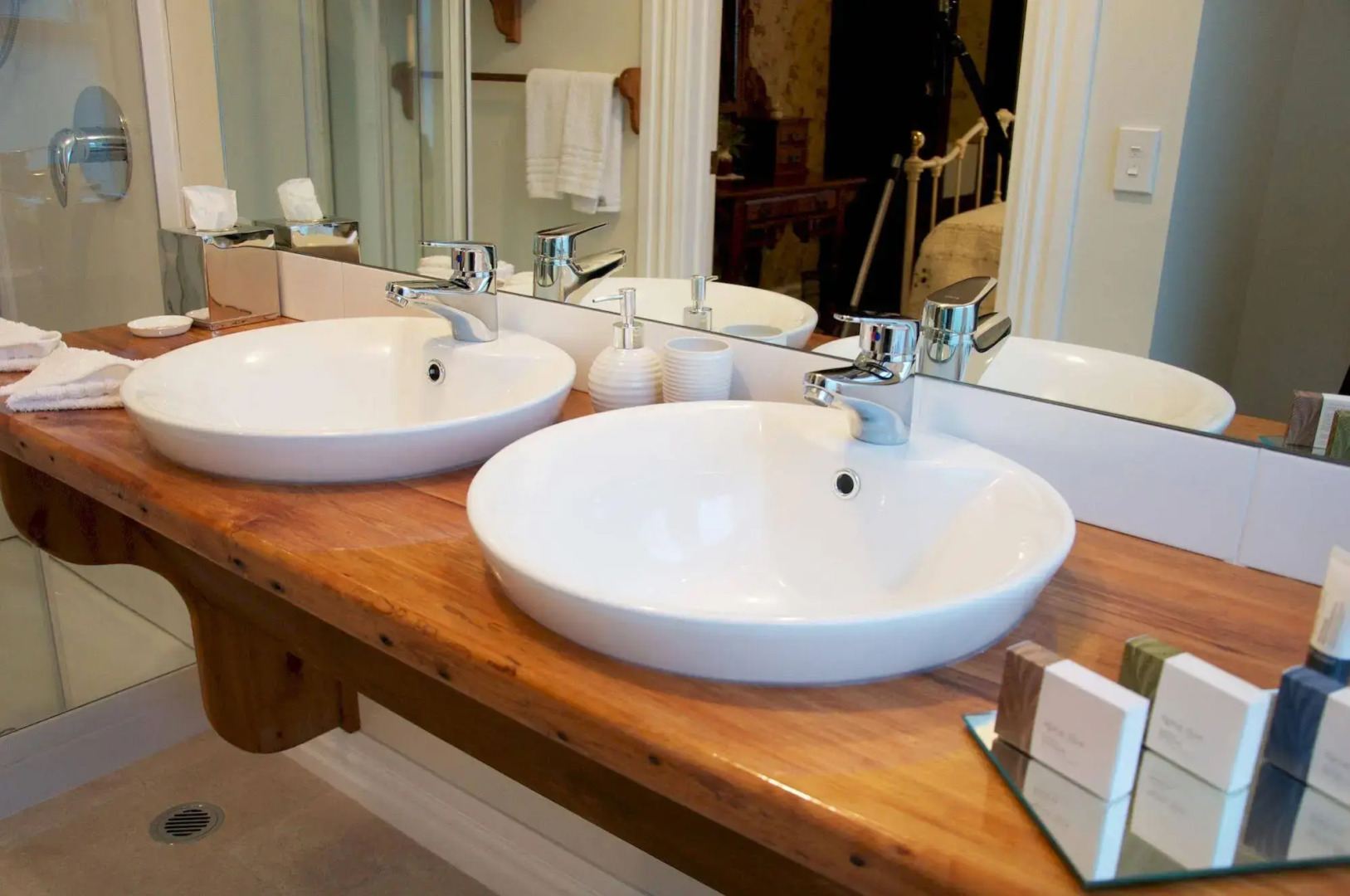 Theatre Royal Hotel Kumara