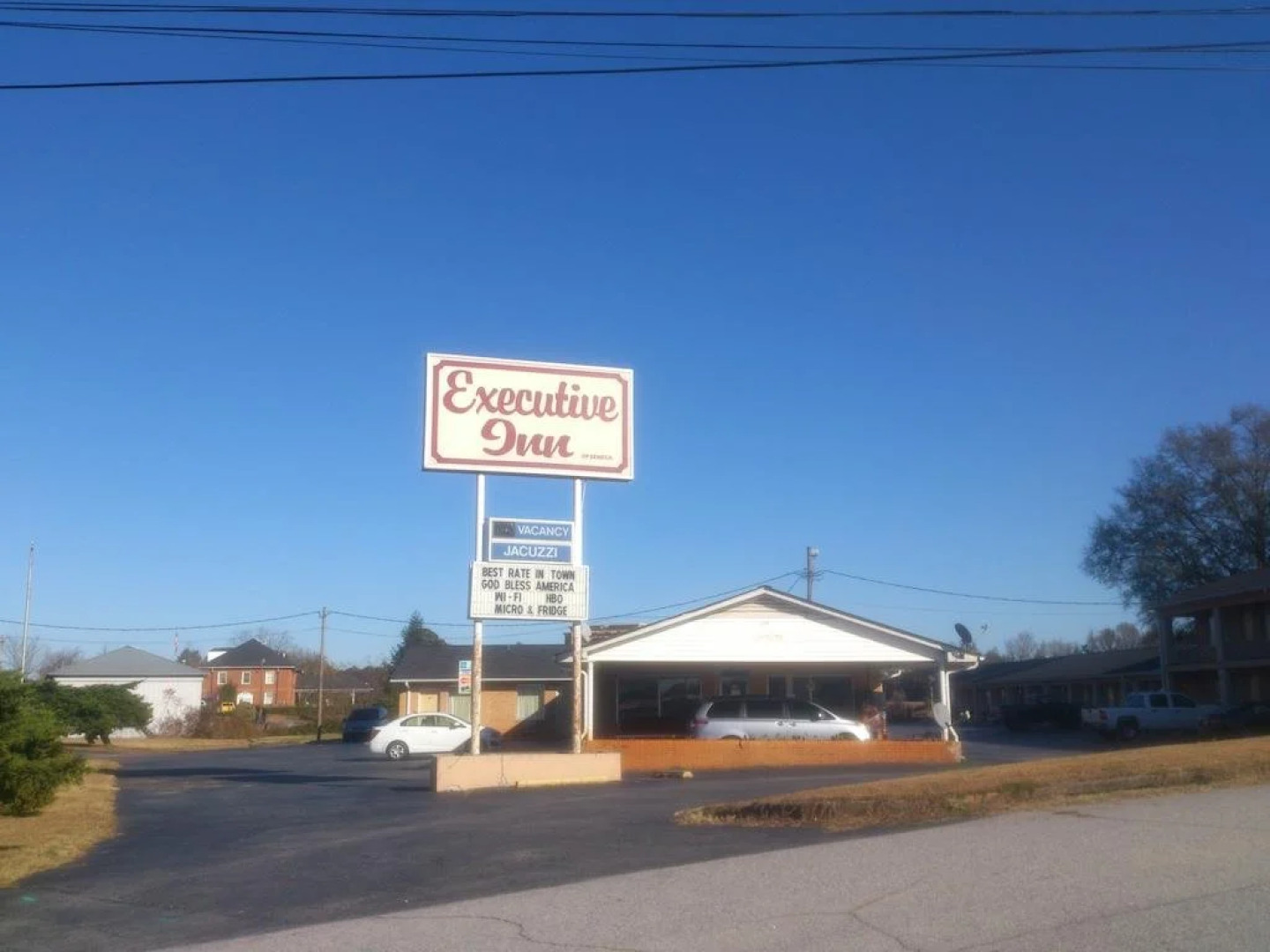 Executive Inn of Seneca