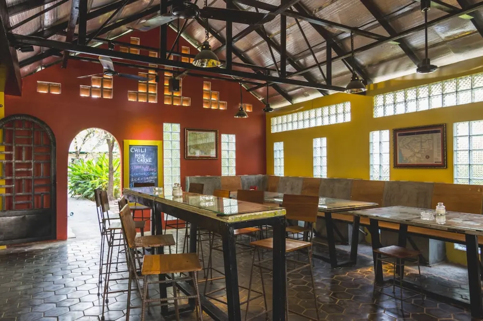 Monkey Republic Kampot - Hostel