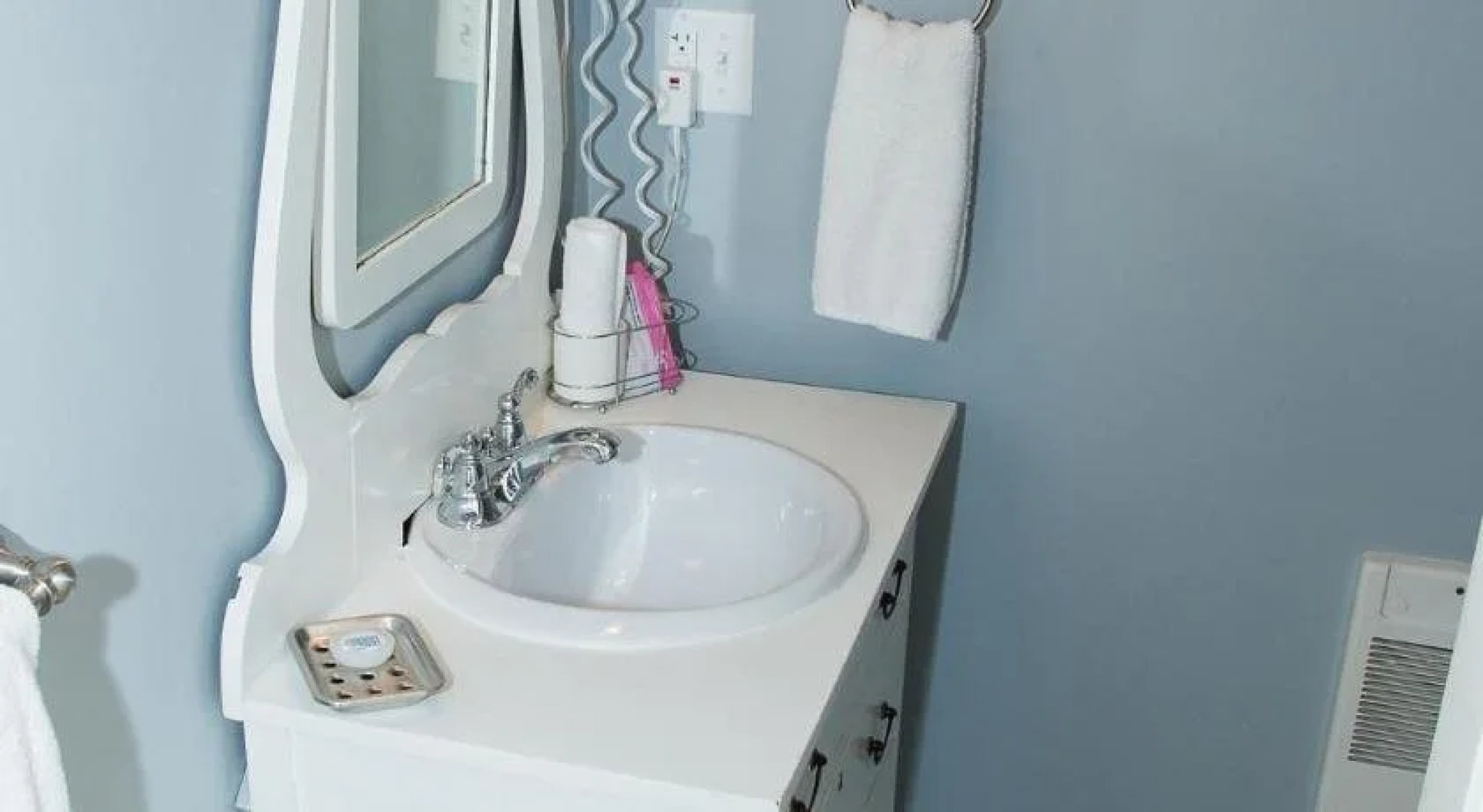 Salt Shaker Deli & Inn