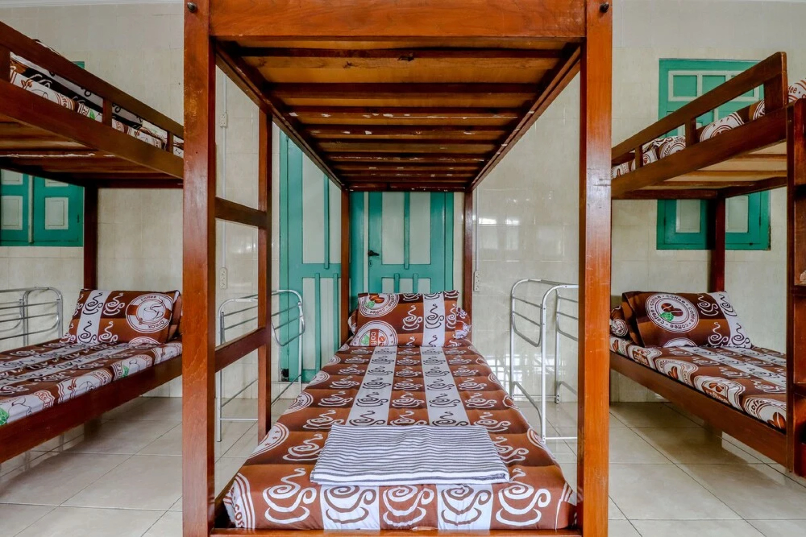 Bahagia Sederhana Home Stay - Hostel