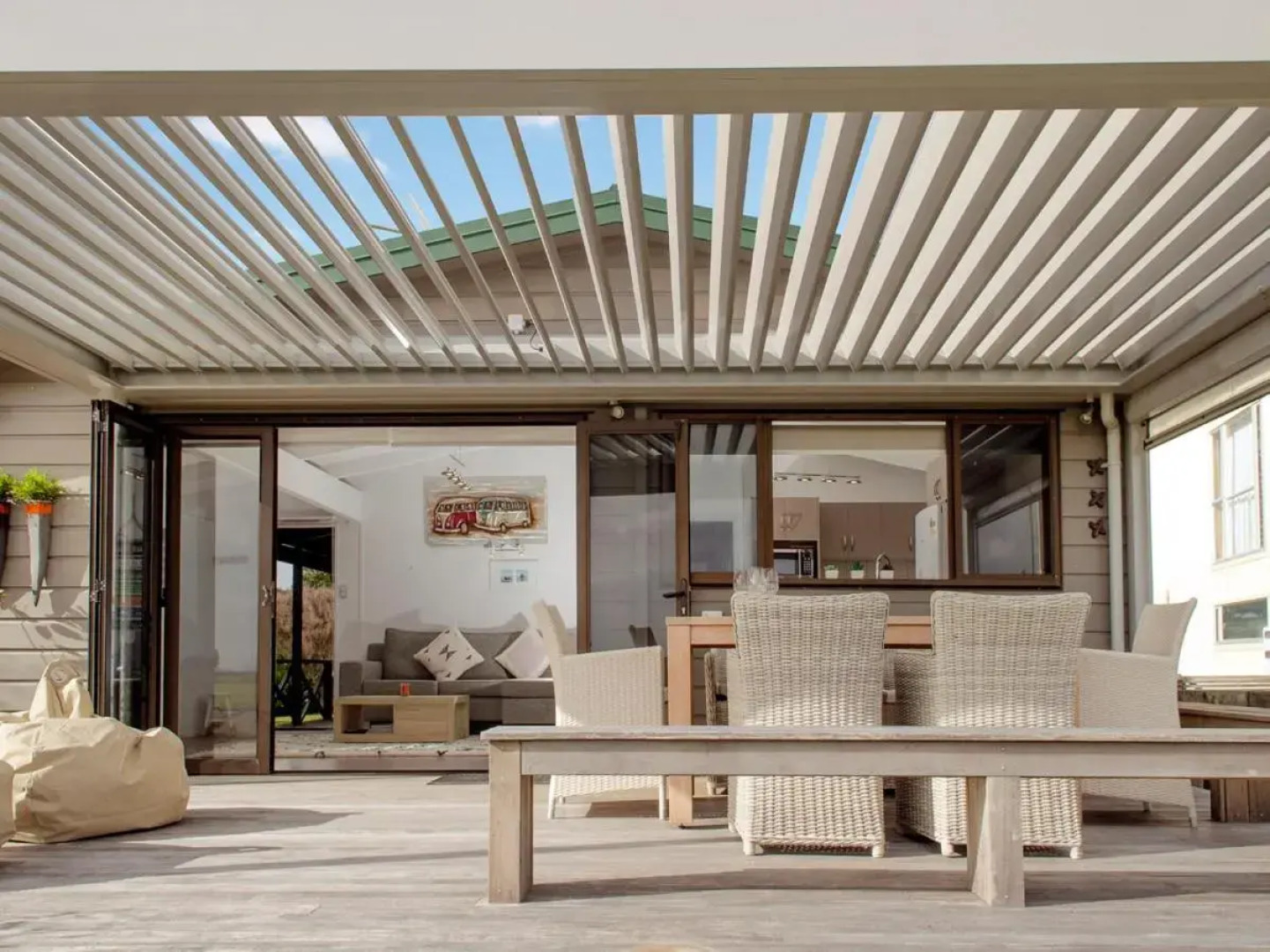 Beachside Beauty - Kuaotunu Holiday Home