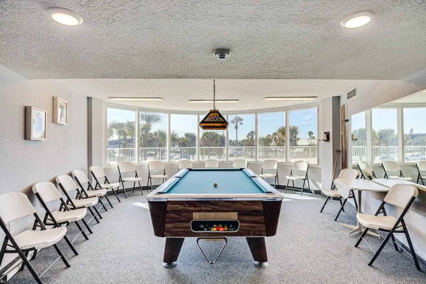 Beautiful Daytona Beach Shores Condo w/ Hot Tub!