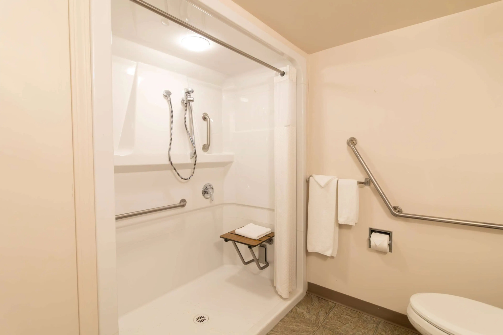 Super 8 by Wyndham Prince George