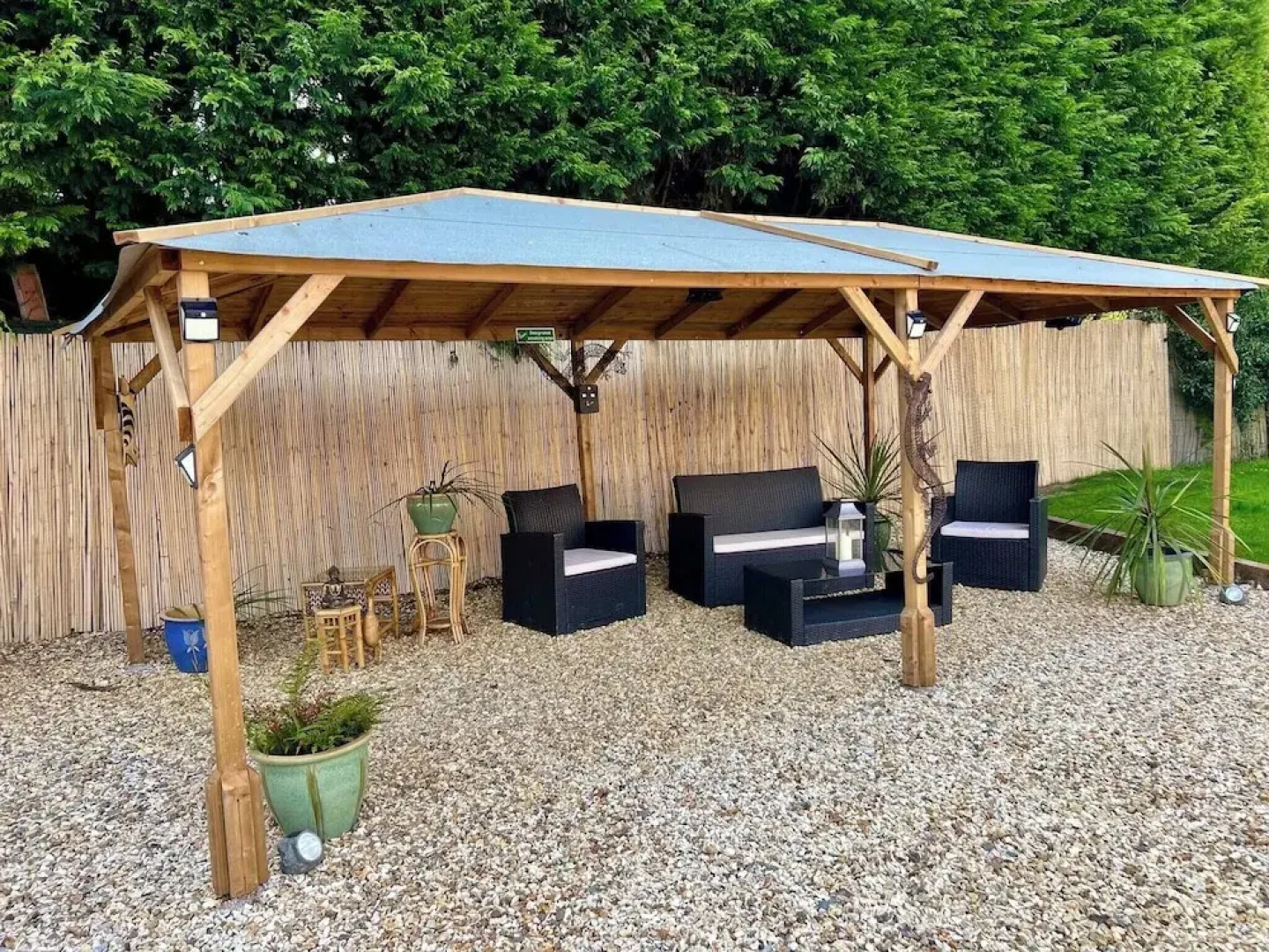 Stratford 4 BR Family Mansion With Pool, Gym & BBQ