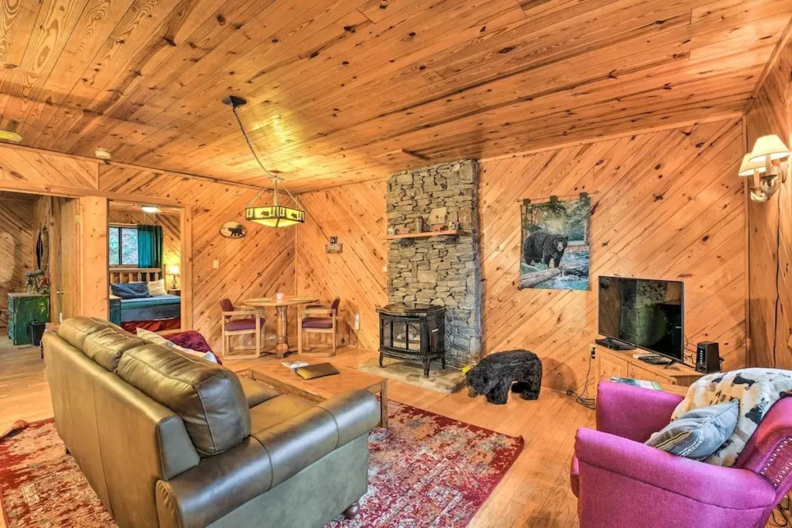 Cozy Maggie Valley Cabin w/ Deck & Private Hot Tub