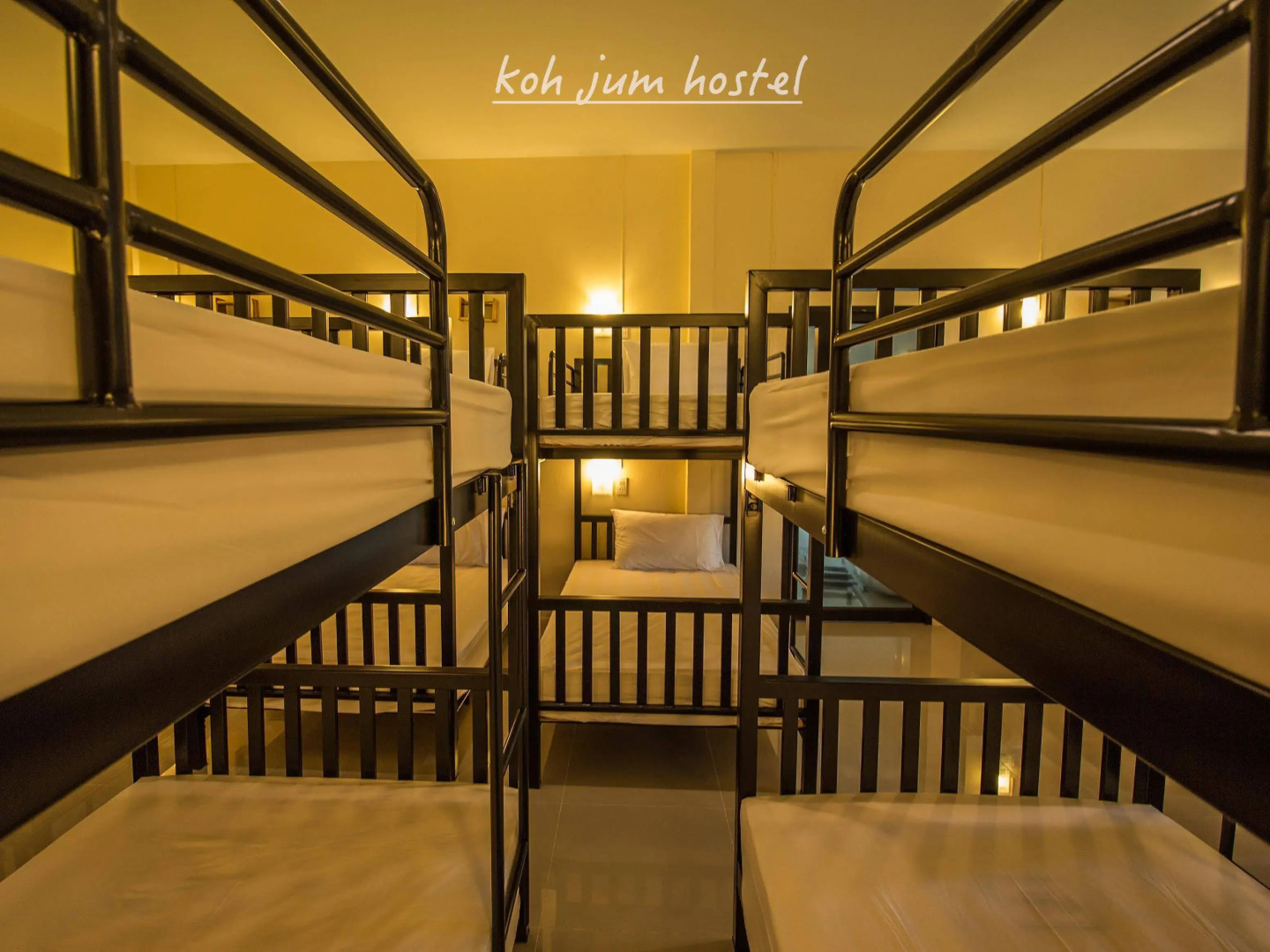 Koh Jum Hostel