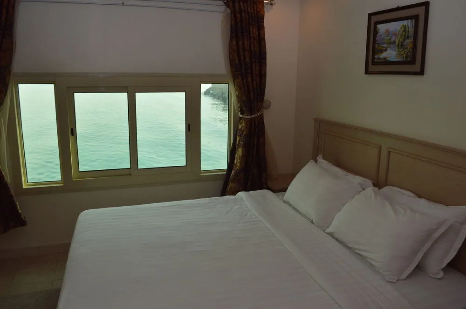 Al Ahmadi Plaza Resort