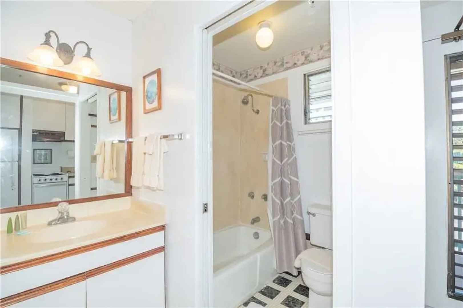 Napili Bay 204 - One Bedroom Studio Suite