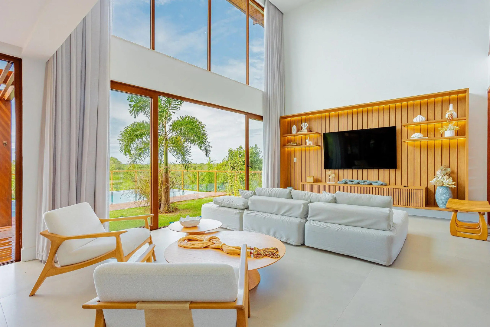 PF54 Casa Alto Padrão 5 Suítes com Diarista Inclusa - Praia do Forte