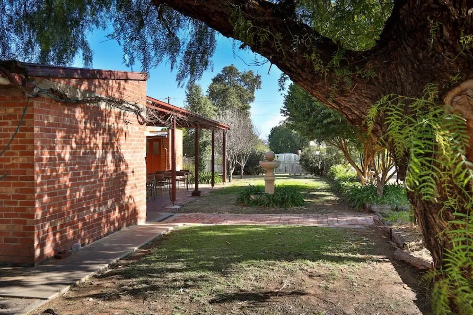 Wentworth Central Motor Inn