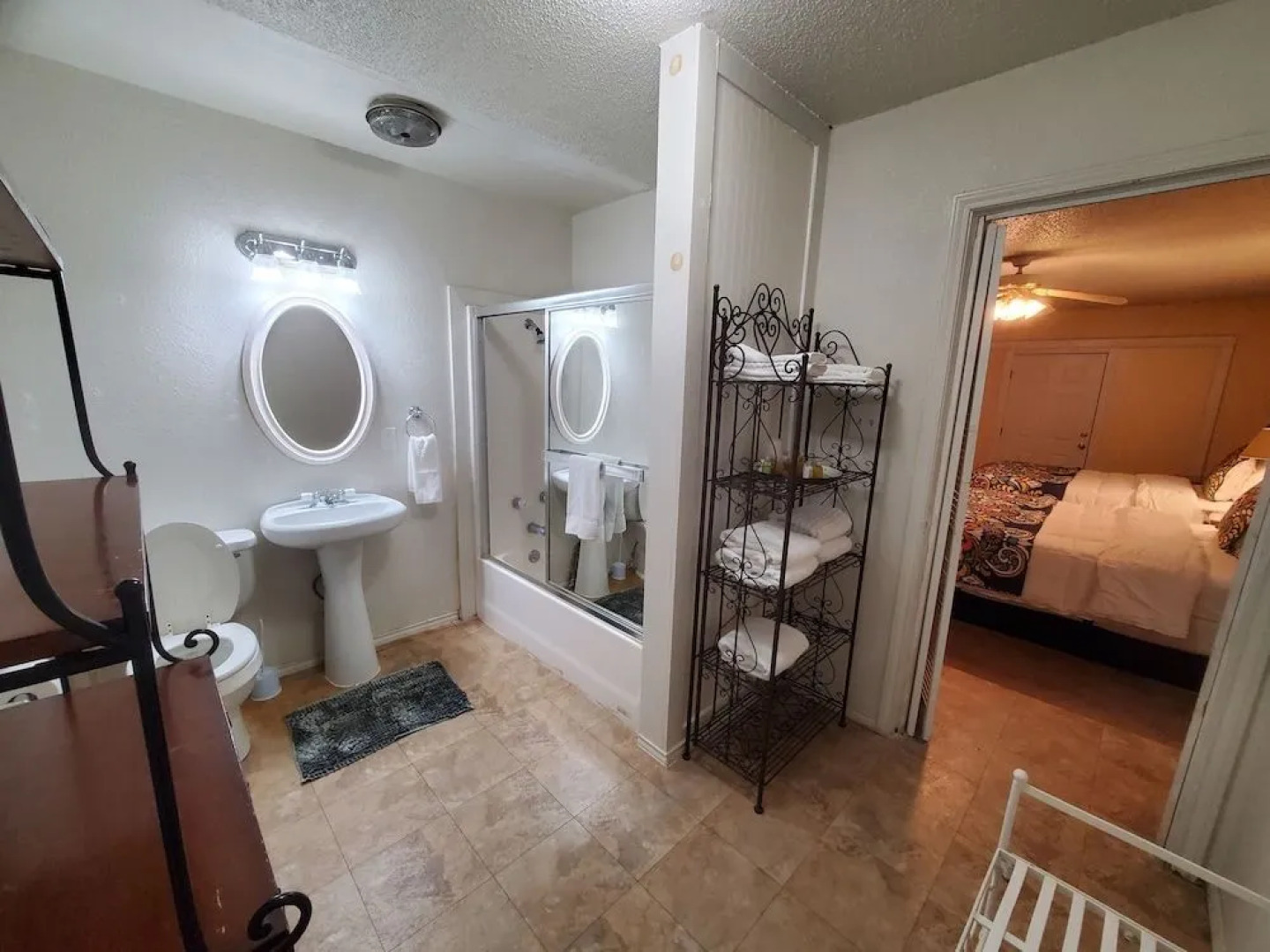 Butterfield Inn Main Street Cottages