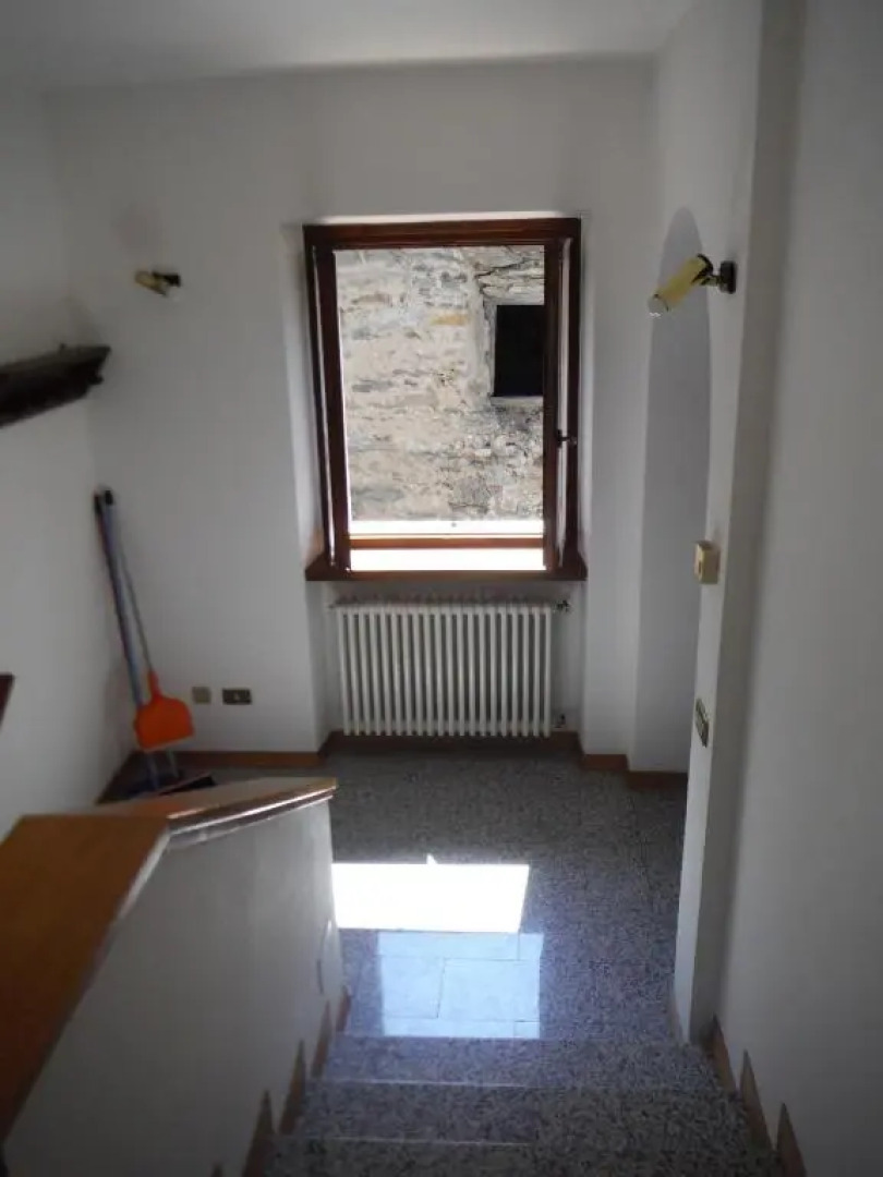 Gravedona Village House